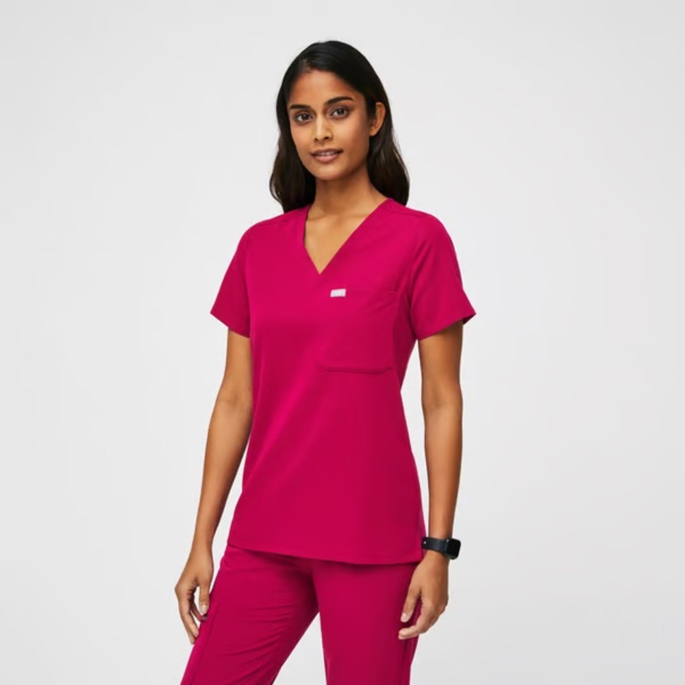 FIGS® Scrubs in Ulta Rose - Catarina Top & Kade Cargo Pant - Size M